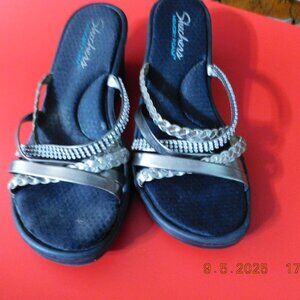 Sketchers Memory Foam Silver Multi color
